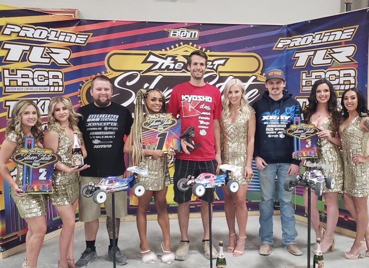 TeamXRAY's tweet photo. 3rd place in pro ebuggy and pro nitro truck for Ty Tessmann at Silver State, USA #XRAY #XRAYracing https://t.co/otY1h9vAtW