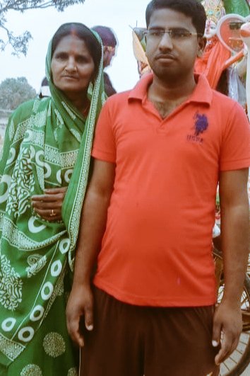 DrRahulRay2's tweet photo. शब्दों को तो सारी दुनिया 
जानती है ..

लेकिन, खामोशी को तो सिर्फ 
मां पहचानती है ..!

#मातृ_दिवस 

🚩 जय श्री राम जी 🚩🙏🏻 #मातृ_दिवस https://t.co/hK6eomc30w