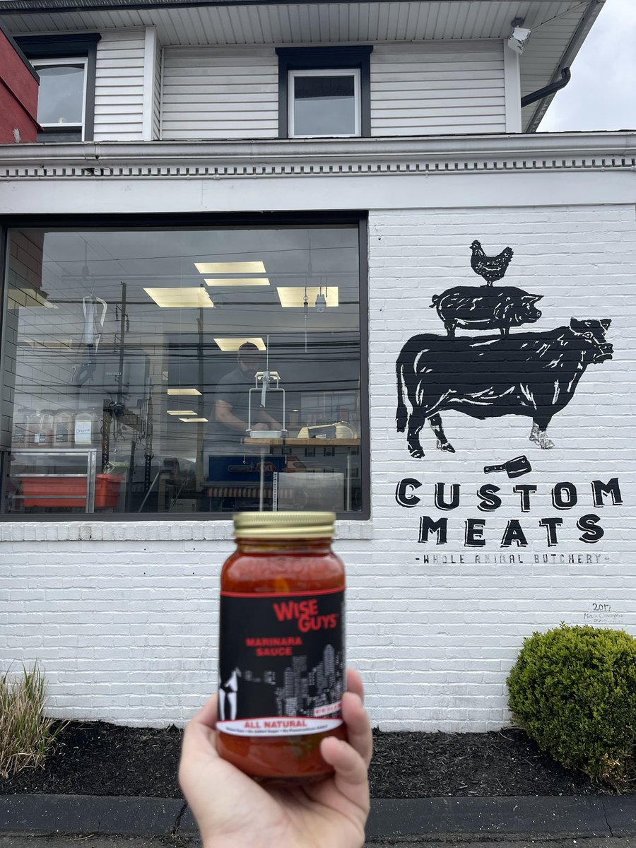 wiseguyssauce's tweet photo. 🍅 New Location Alert 🍅
Drop into @custommeats in Fairfield and let them know that the Wise Guys sent you 🤌🏻
•
•
•
#fairfield #ct #fairfieldct #cteats #buylocal #wiseguys #wiseguyssauce #itssaucenotgravy #sauce #allnatural #glutenfree #noaddedsugar #nopreservatives #foodie https://t.co/eVjHpjmBdy
