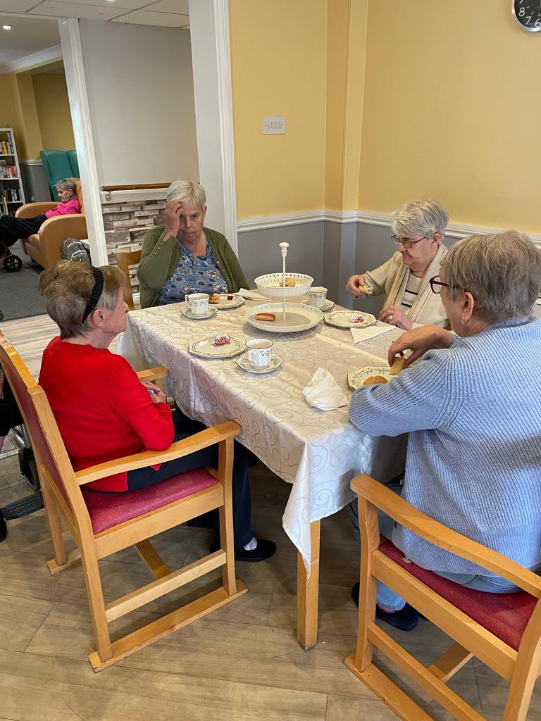 BykerHallCare's tweet photo. This week our residents at #BykerHall have enjoyed an #AfternoonTea and a Domino’s afternoon with a shandy 🍻

#newcastle #carehome #activities https://t.co/uHsgxXJMxJ