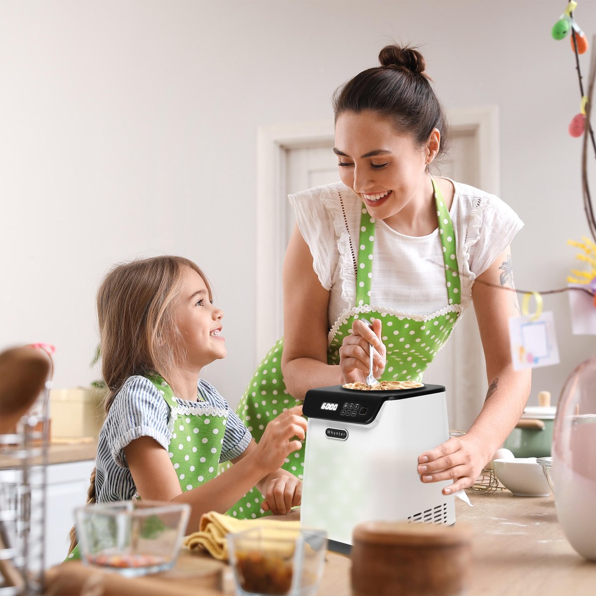 Make something sweet with your family today! Happy Mother's Day from Whynter! 🍨 🍦

#mothersday #homemadeicecream