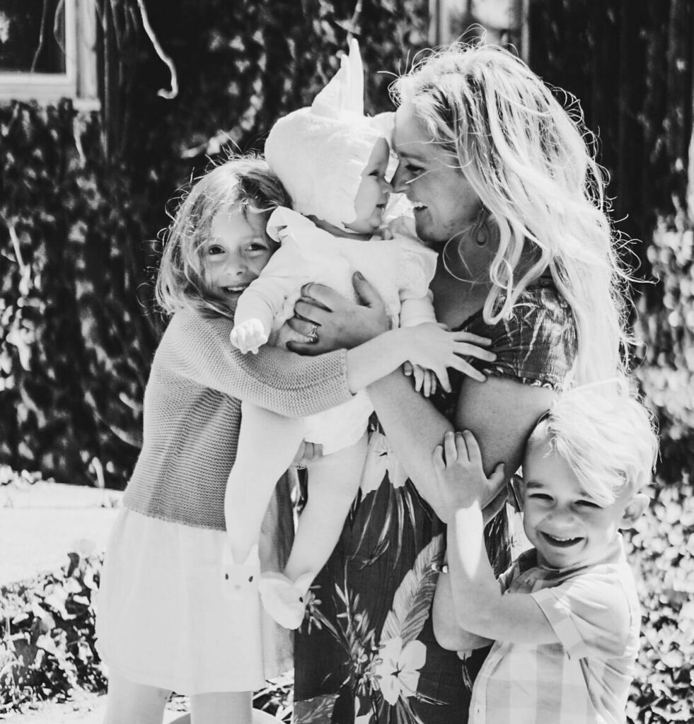 mattmager's tweet photo. Happy Mother’s Day to this beautiful, hard-working, endless-loving mom! @daynamager, you are so present and caring for our kids! Not only do you take care of them so unconditionally, but you do it all while running your own business for over 10 years now! Your love and dedic… https://t.co/zmXspVjU0y