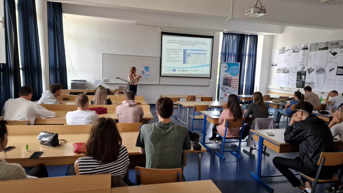 ecitijens's tweet photo. 📌5 May 2022 👉 E-CITIJENS Awareness Raising Campaign at the Uni. of Split
A presentation by @dalmacijahr and #FGAG about the #EDSS aimed at engaging students to be responsible #emergencyjournalists
@ProtCivMolise @ProtezioneV @snjezanaknezic @ElenaCasalini3 @adriaticionian1 https://t.co/WlkQV3TK7e