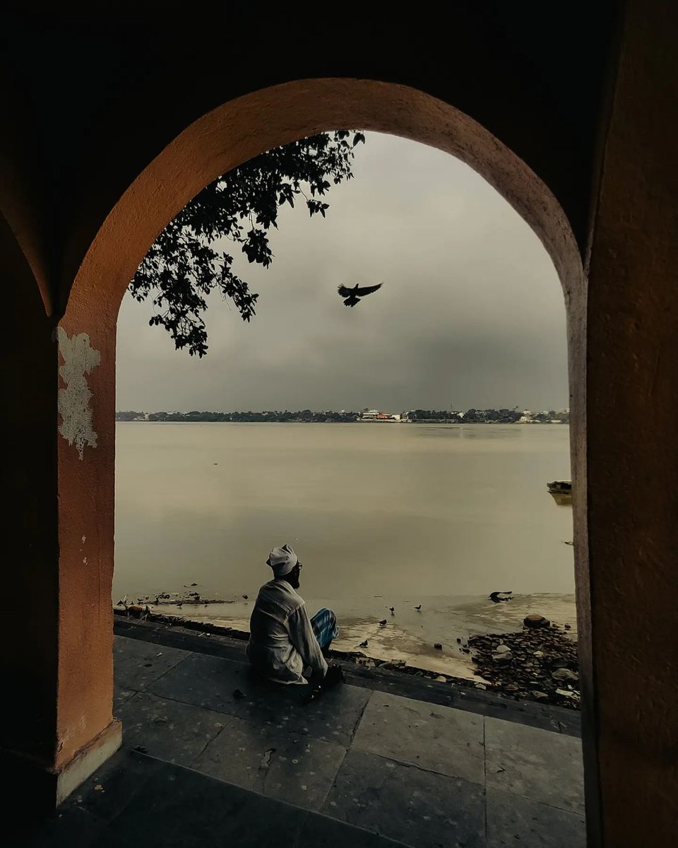 Oracle__Trade's tweet photo. स्वतःला स्वतःकडून काय पाहिजे हे कळण्यासाठी हवा असतो एकांत...!
#InRhythmWithLife🎻.
#RulesofSurvival✍. https://t.co/4lWcAlOAiB
