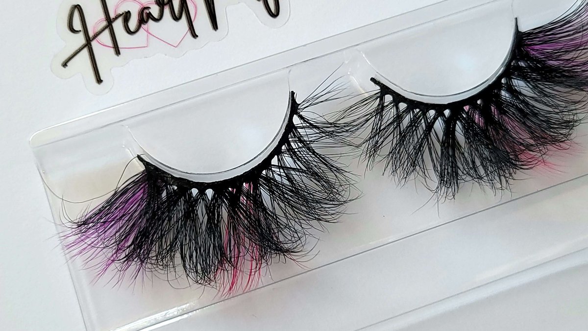 HEARTMyLash's tweet photo. New 2 tone lashes available ✨️  https://t.co/qX9la8TlEW https://t.co/qDh1XUWyzn