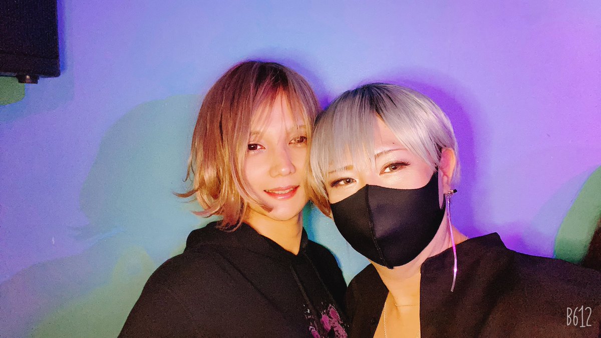 nanako_nakonako's tweet photo. 久々のクラブイベント!よき空間の中お酒も沢山飲ませて頂け、超絶美人の皆さまに絡ませてもらえて幸せこの上なかった。。。圧倒的感謝。。。。
#トラエモ
#Trans_Emotion https://t.co/BXLIWjSl5V