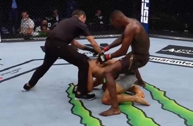 raphaelbezerr's tweet photo. @BorrachinhaMMA Tu quer uma enrrabada dessa de novo que todo mundo sabe https://t.co/kEKcfhwJC1