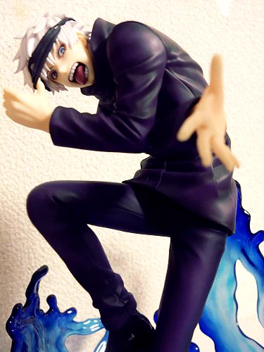 ずっと前に買ってた五条先生のフィギュアもやっと開封した☺️かっこいいけどめっちゃでかい
白髪だから写真撮るのが難しい。。。 