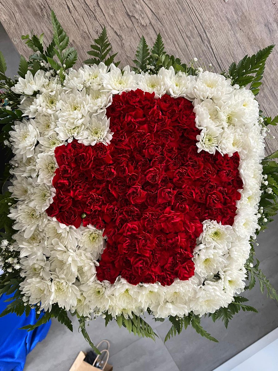 Croix Rouge française de la Mayenne (@croix_rouge53) on Twitter photo ⛑️ Hommage ⛑️
Inauguration du nouveau monument aux morts de Laval et du nouvel emplacement de notre plaque, suivie de la cérémonie du 8 mai avec dépôt de gerbe de la Croix-Rouge en l’honneur de ses morts
<a href="/Laval_la_Ville/">Laval la Ville</a> @FBercault <a href="/lamayenne/">La Mayenne, le Département</a> ⛑️ Hommage ⛑️
Inauguration du nouveau monument aux morts de Laval et du nouvel emplacement de notre plaque, suivie de la cérémonie du 8 mai avec dépôt de gerbe de la Croix-Rouge en l’honneur de ses morts
<a href="/Laval_la_Ville/">Laval la Ville</a> @FBercault <a href="/lamayenne/">La Mayenne, le Département</a>