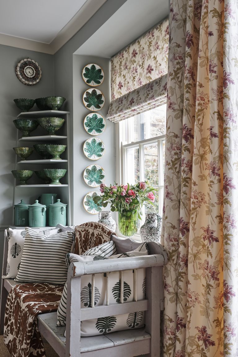 SusanRobertso18's tweet photo. Discover how curtains can enhance any room with these #interiordesign tips. #housegoals  https://t.co/mmLVbbiLpp https://t.co/frzk4x5dVQ
