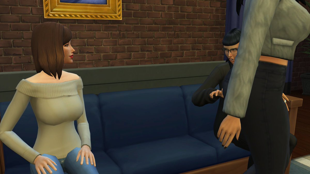 TheSimsFam's tweet image. Bonus por que me hizo gracia, Scarlett se fijó en que Marcella estaba haciendo gestos raros y decidió moverse del sofá automaticamente xDDD