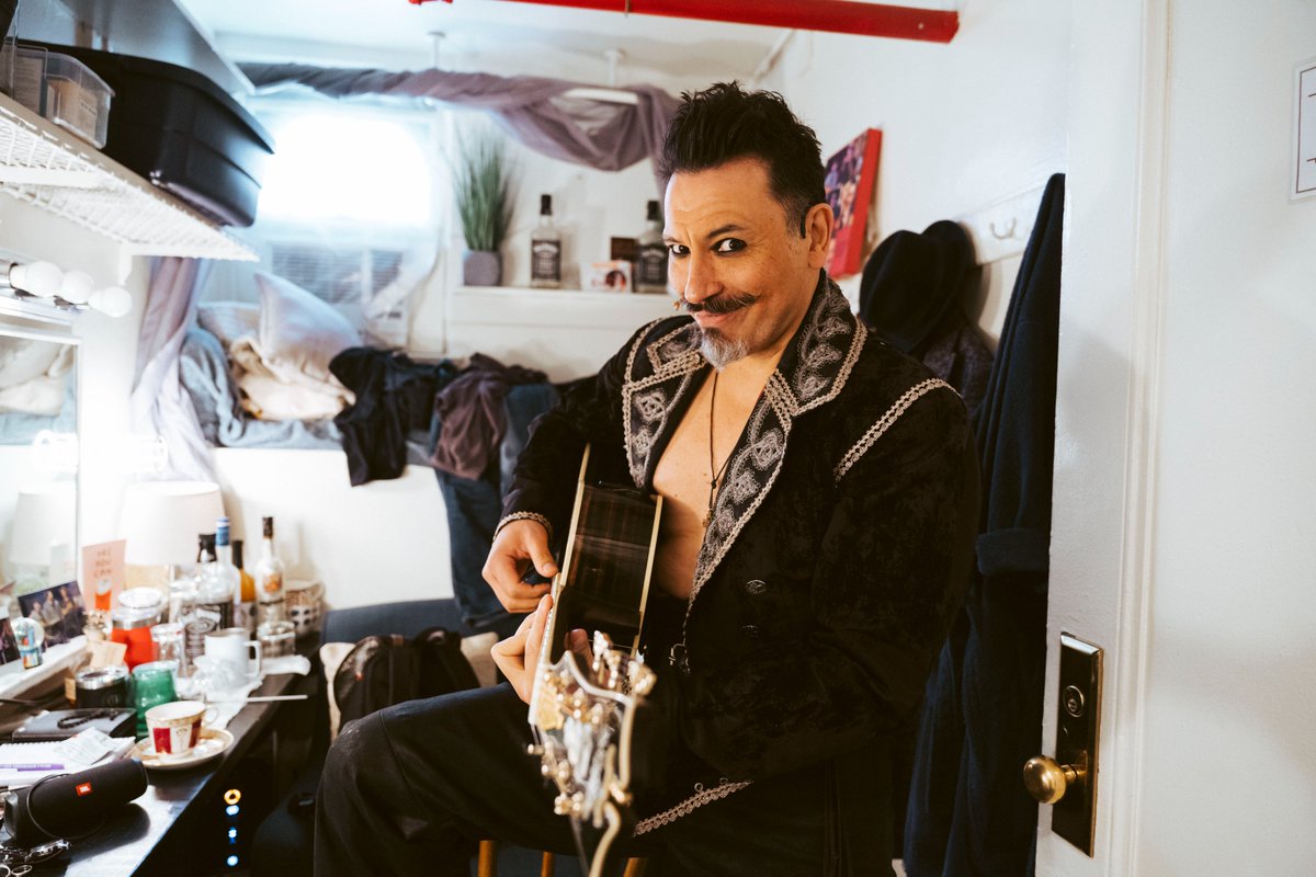 MoulinRougeBway's tweet photo. Places, please. These beloved Bohemians prepare for their final performance at the Al Hirschfeld Theatre. https://t.co/Tw4SYdEt5G