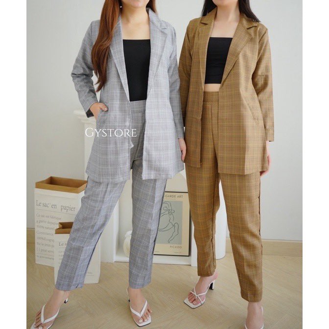 byinspirasiootd's tweet photo. 🌼Oneset Blazer Kotak (no iner)🌼 (muat ld 110) 

⭐️4.9
🔗 https://t.co/nuQMVIhVss

🚚Gratis Ongkir

#KanganaRanaut #blazer #blazerset #oneset #viral #racunbelanja https://t.co/emCkwMeyTH