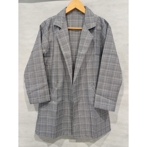 byinspirasiootd's tweet photo. 🌼Oneset Blazer Kotak (no iner)🌼 (muat ld 110) 

⭐️4.9
🔗 https://t.co/nuQMVIhVss

🚚Gratis Ongkir

#KanganaRanaut #blazer #blazerset #oneset #viral #racunbelanja https://t.co/emCkwMeyTH