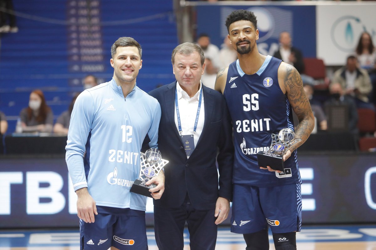 🔝 <a href="/Jmickey_02/">Jordan Mickey</a> is <a href="/VTBUL/">VTB League</a>  DPOY and <a href="/Billy_Baron/">Billy Baron</a> is 6Th Player of the Year.