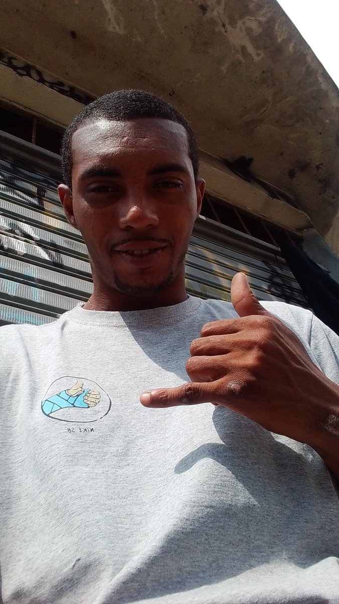 Cr7dabc02's tweet photo. Bom dia pra todos domingão na paz Deus em primeiro lugar https://t.co/YX0Mi7ZC1Z
