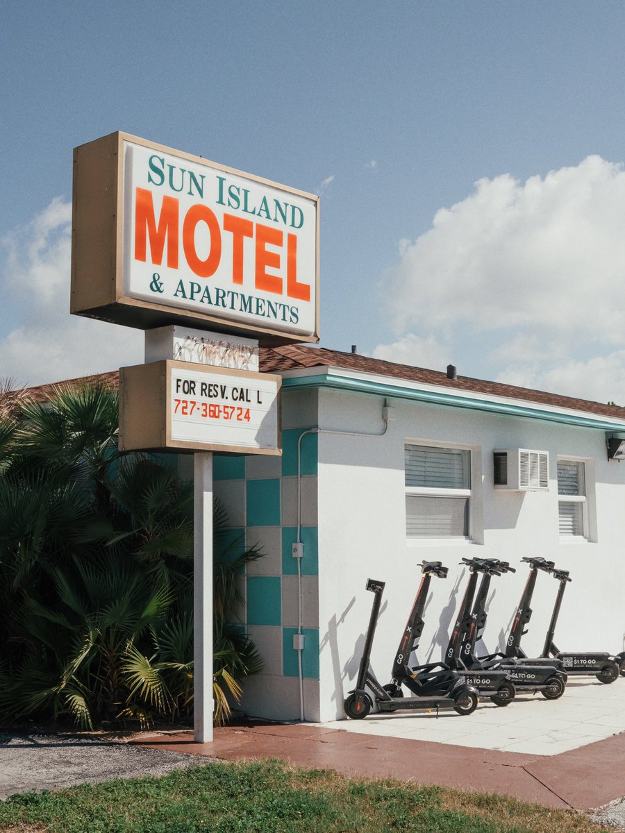 xjamesramos's tweet photo. Motels in St. Pete
https://t.co/Ej9eDmncrj
#motels #fujifilm #floridalight https://t.co/DBGcZ3F9vi