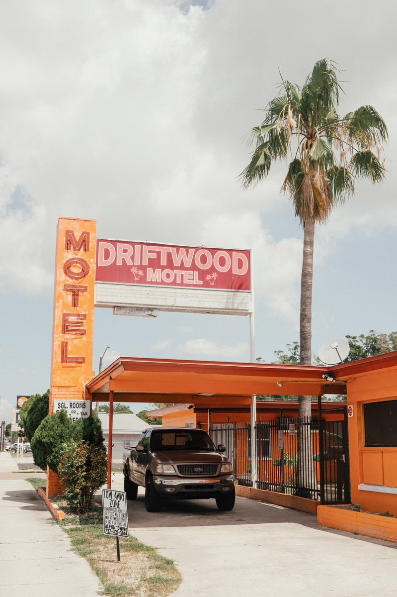 xjamesramos's tweet photo. Motels in St. Pete
https://t.co/Ej9eDmncrj
#motels #fujifilm #floridalight https://t.co/DBGcZ3F9vi