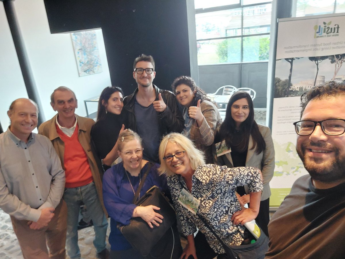 attebasi's tweet photo. Intense day at @altraeconomia w/ @SlowFoodRoma #BottegheMondo for
@Fusilli_project's @daniellewilde & Anders Eika warmly welcomed by @Sabrinalfonsi Alderwoman #Agriculture #Environment #WasteCycle @Roma w/ #RomaFoodCouncil
W/ @daliamattioni & #RomaLivingLab #foodsystemchange https://t.co/9XwcBdoX0E