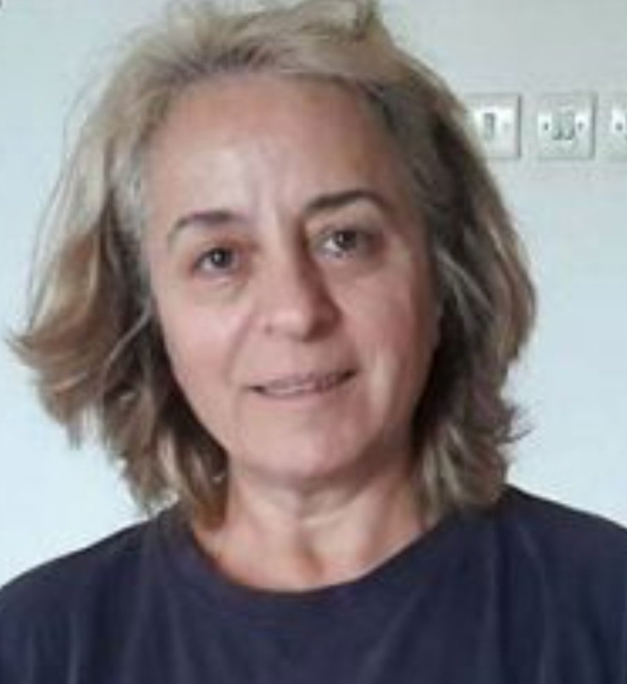 gulaysekocak's tweet photo. Bugün #annelergünü.
Bugünü hiç kutlayamayanların kalmadığı, hiçbir annenin zalimlerce hayattan kopartılmış evladı için, hiçbir evladın da zalimlerce hayattan kopartılmış annesi için gözyaşı dökmeyeceği gün, bugün gerçek bir kutlama günü olacak.
#Şenyaşar
#Diril
#Büyüknohutçu https://t.co/PXiUXthn2u