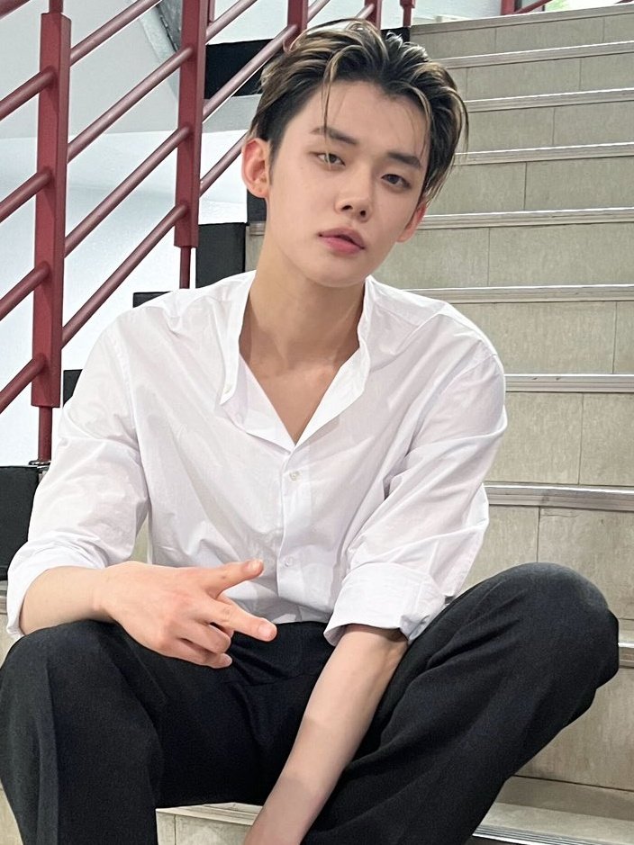 ม.6                                         ปี 4