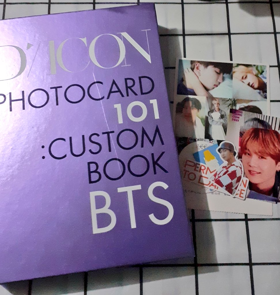 Kimjungmean13's tweet photo. Dicon binder is finally home !!! Thank you so much po @dkimtaejin_ and sa freebies po 3rd time ordering <33 keep safe po^^
#dktj_feedbacks https://t.co/QjyRazScfN