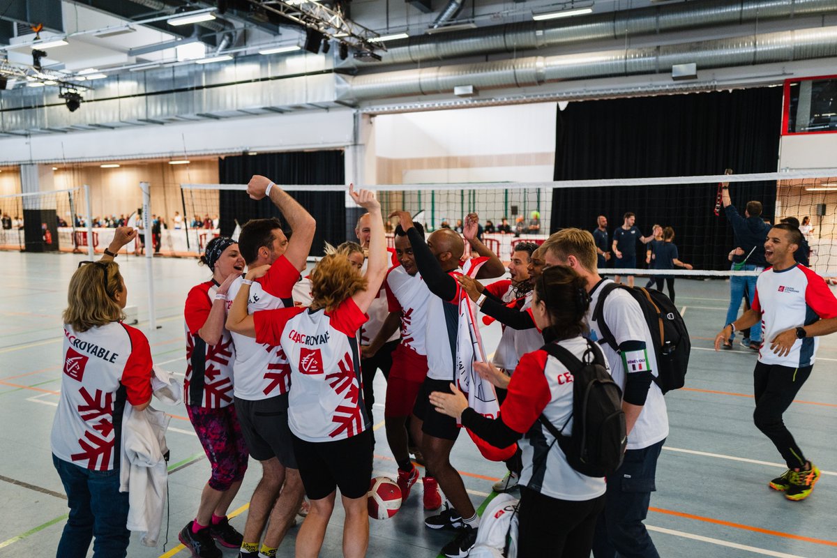 CE_CEPAC's tweet photo. #Defimagine2024 🤸 | Félicitations à notre team #CEPACROYABLE qui se hisse à la 6ème place/ 42 équipes présentes au défi @GroupeBPCE 🔥🥳 Une équipe qui a fait preuve de cohésion et performance mais aussi de bonne humeur tout au long de cette aventure sportive 🫶 Encore bravo 👏 https://t.co/Cg2kU3G4qH