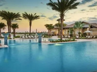 RetirementMedia's tweet photo. “At Del Webb Lakewood Ranch Florida an active adult lifestyle with resort-style amenities, social events and activities centered around the lively 21,000 sq. ft. clubhouse awaits you.” https://t.co/qMRRwKQaOY #DelWebb #activeadultlifestyle #55community https://t.co/snb5EKlbiE
