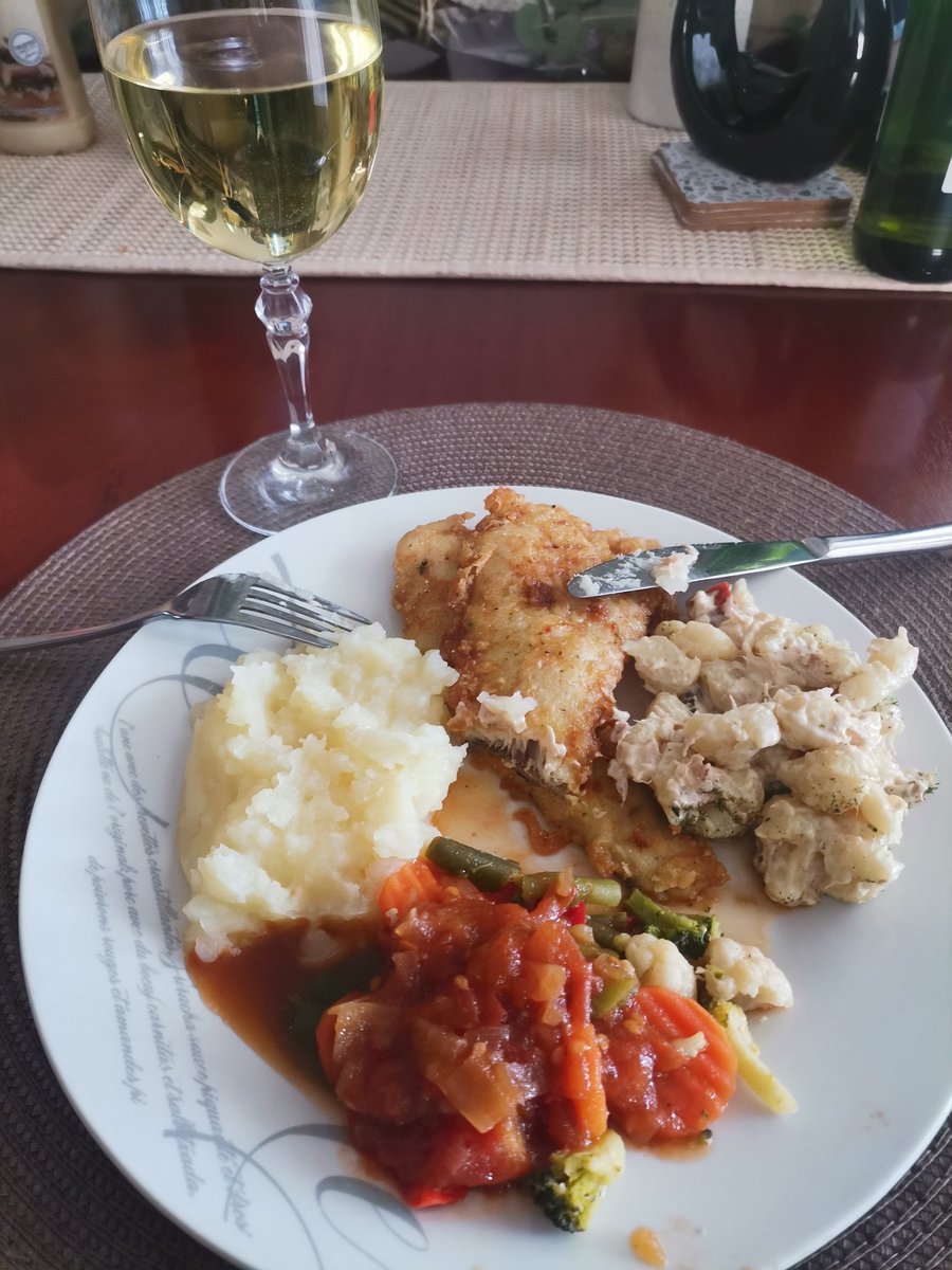 og_papi's tweet photo. #AudioChannel856 #soulfulsunday @PaulMtirara #SevenColours #MothersDay2022 https://t.co/sXaM0PcGeQ