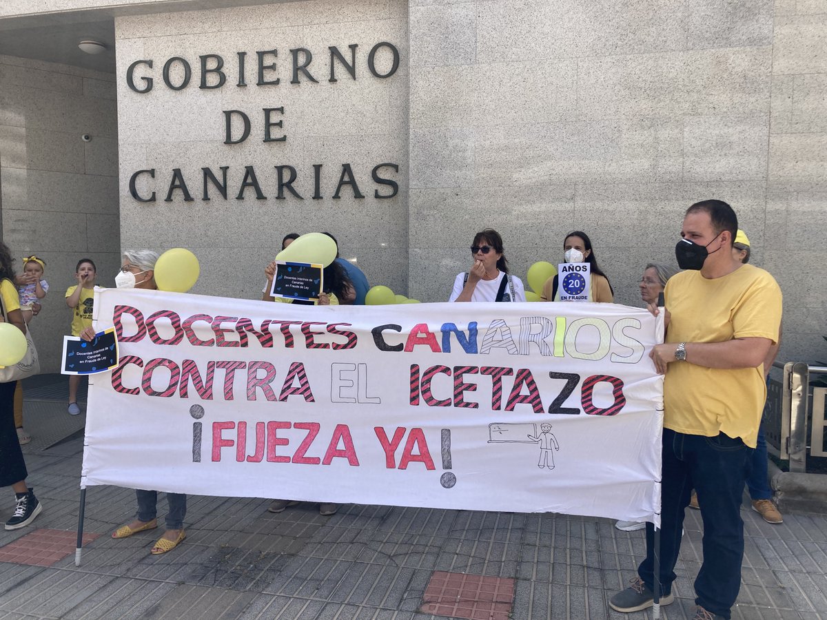 dican_docentes's tweet photo. Interinos Canarios en Fraude de Ley. Gracias a Laura de @MedicosCanarias y a @PEFRALCA .Todos unidos podemos conseguir nuestro objetivo. #FijezaYaEsConstitucional https://t.co/FuMnzIWYmO
