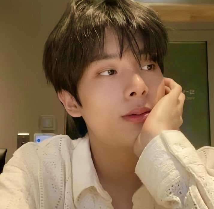 Ivsjakes's tweet photo. My fav person.

#ENSD #ENHYPEN_JAKE #JAKE #ENGENESelcaDay @ENHYPEN @ENHYPEN_members https://t.co/kZ1uQebhKA
