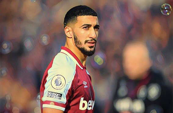 E20WHU's tweet photo. You want him sold....nah bro i am here to stay.....
2 more goals for the 40s bet
Lets go @Benrahma2
#alwaysclass
#SB22 https://t.co/1vwwH2xuZ9
