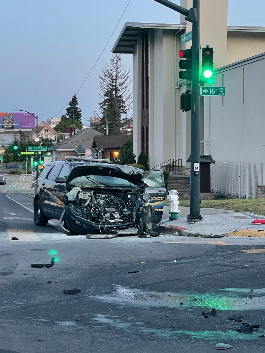 ACSOSheriffs's tweet photo. 4:30am, 16th Ave @ Foothill in Oakland, A drunk driver ran a red light at a  high rate of speed and crashed into our patrol deputy. Our deputy was transported to the hospital with injuries but will recover. The drunk driver was arrested. We are thankful nobody died. https://t.co/e5UKQbT2iJ