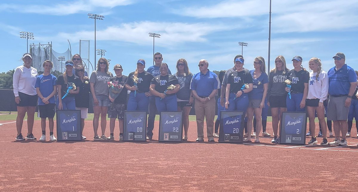 We 💙 our seniors!