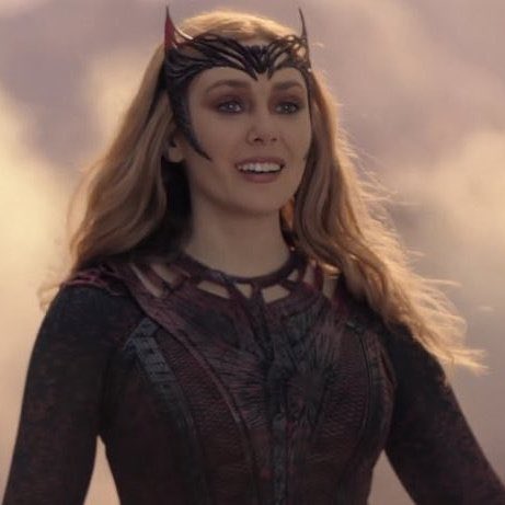 almanaquedisney's tweet photo. Feliz Dia das Mães apenas para ela, a mãe do ano: Wanda Maximoff!! #MultiverseOfMadness https://t.co/fm0Dnl77v7