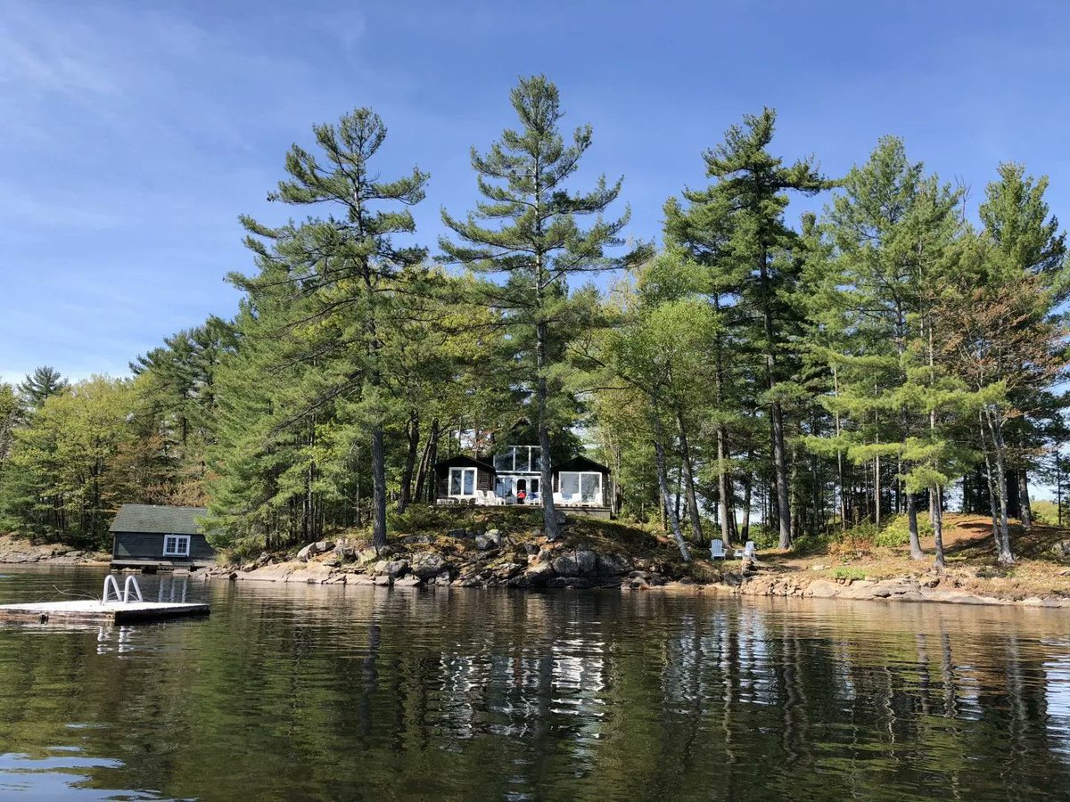 cottagelife's tweet photo. 5 handy tips for some common cottage situations
https://t.co/X7MTc7IbQb
#Tips #Cottage #CottageTips #DeSkunk #Driving #Campfire https://t.co/QFpbat7rBl