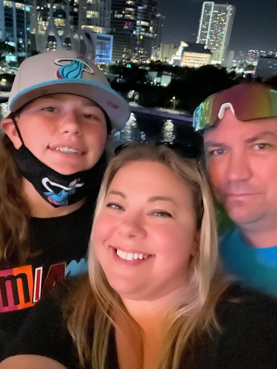 Happy Mother’s Day to all the moms, especially to our own Team Mom <a href="/KellyRivera0615/">Kelly Rivera</a> we couldn’t have had this amazing season without you! Thank you for organizing all the team meals, putting together our amazing senior night, and the endless support throughout the season!