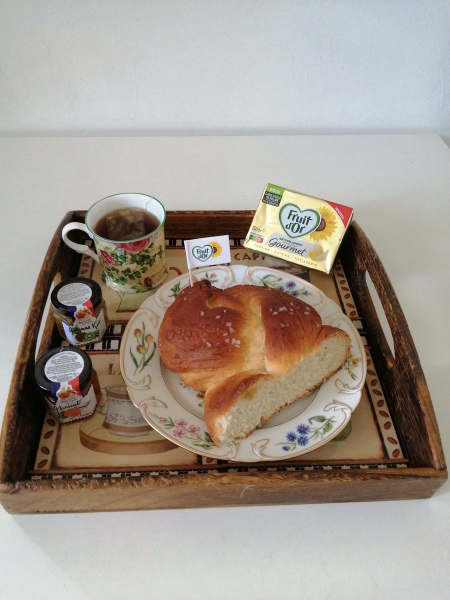 sdl_versailles's tweet photo. #monmomentgourmet #vegetaletgourmand
Pain au lait excellentissime 😋 https://t.co/YGfCZIc97z