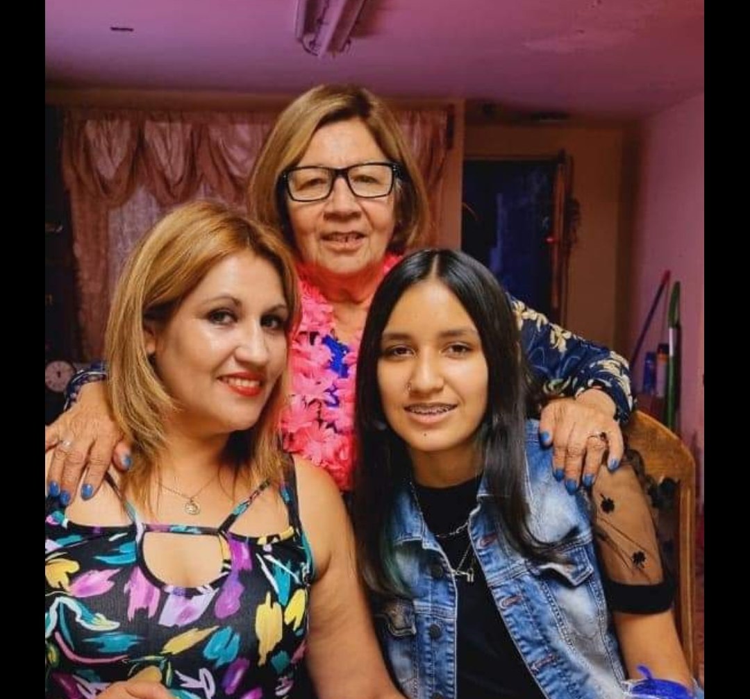 2014veroP's tweet photo. Feliz día de madres, eres mejor guerrera, un gran abrazo, besito a la distancia  #ALERTA  @meganoticiascl https://t.co/Q8S2y1NFOr