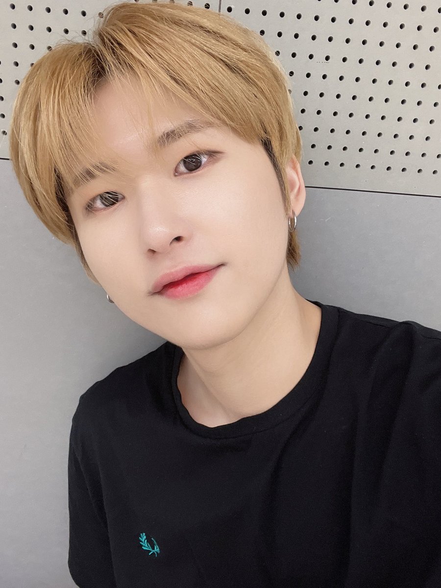 CRAVITY_twt tweet picture