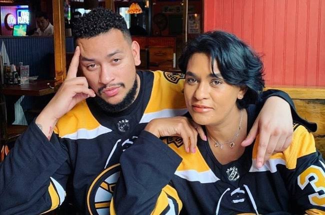 akaworldwide's tweet photo. HAPPY MOTHERS DAY 💜 https://t.co/j6nXVNMW0I