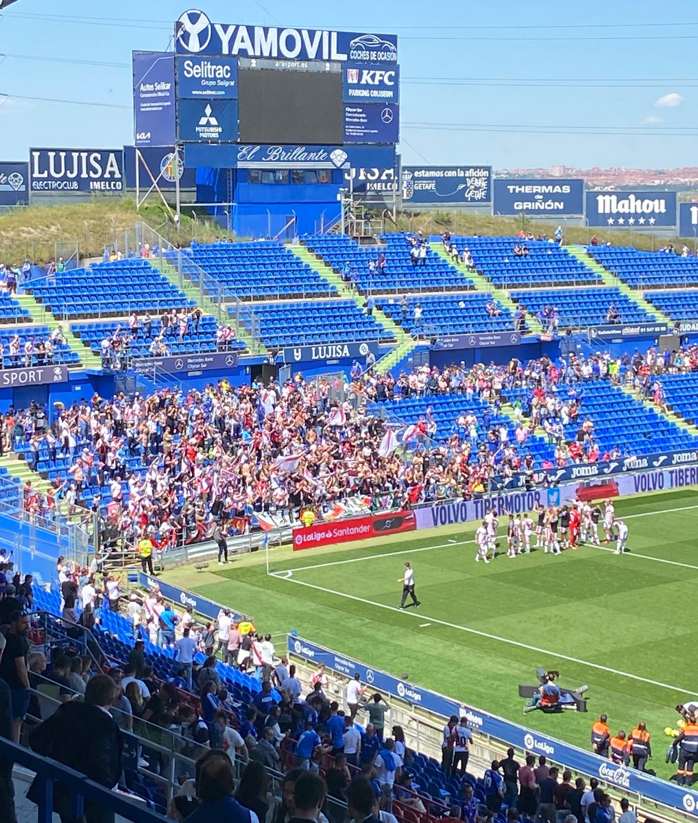 IHerraizFdez's tweet photo. Ya retumba #LaVidaPirata en Getafe…
Un año más la franja seguirá molestando en 1era @LaLiga. ☠️⚡️⚽️ https://t.co/kazZLUKJSR