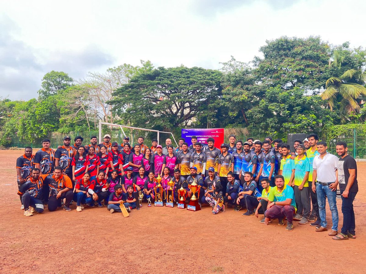 pshenoymi's tweet photo. UniCourt Premier League 2022 #UPL22 was held today at the Aloysius Grounds in Mangalore. The Cricket fever was on and we had excellent participation from both Men and Women of @UniCourtInc https://t.co/MQTZd91GVx