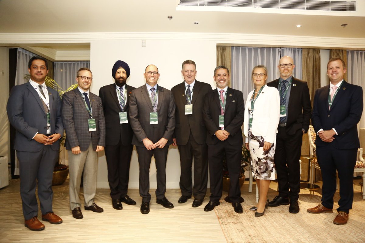 USBanglaTrade's tweet image. Thank you to the @USAmbBangladesh Mr. Peter Haas for hosting the US-Bangladesh Business Council’s historic delegation of 25+ executives from across sectors like digital, energy, financial services, insurance, and agriculture among others

#USBD50
#USBDPartnership
#USBBC