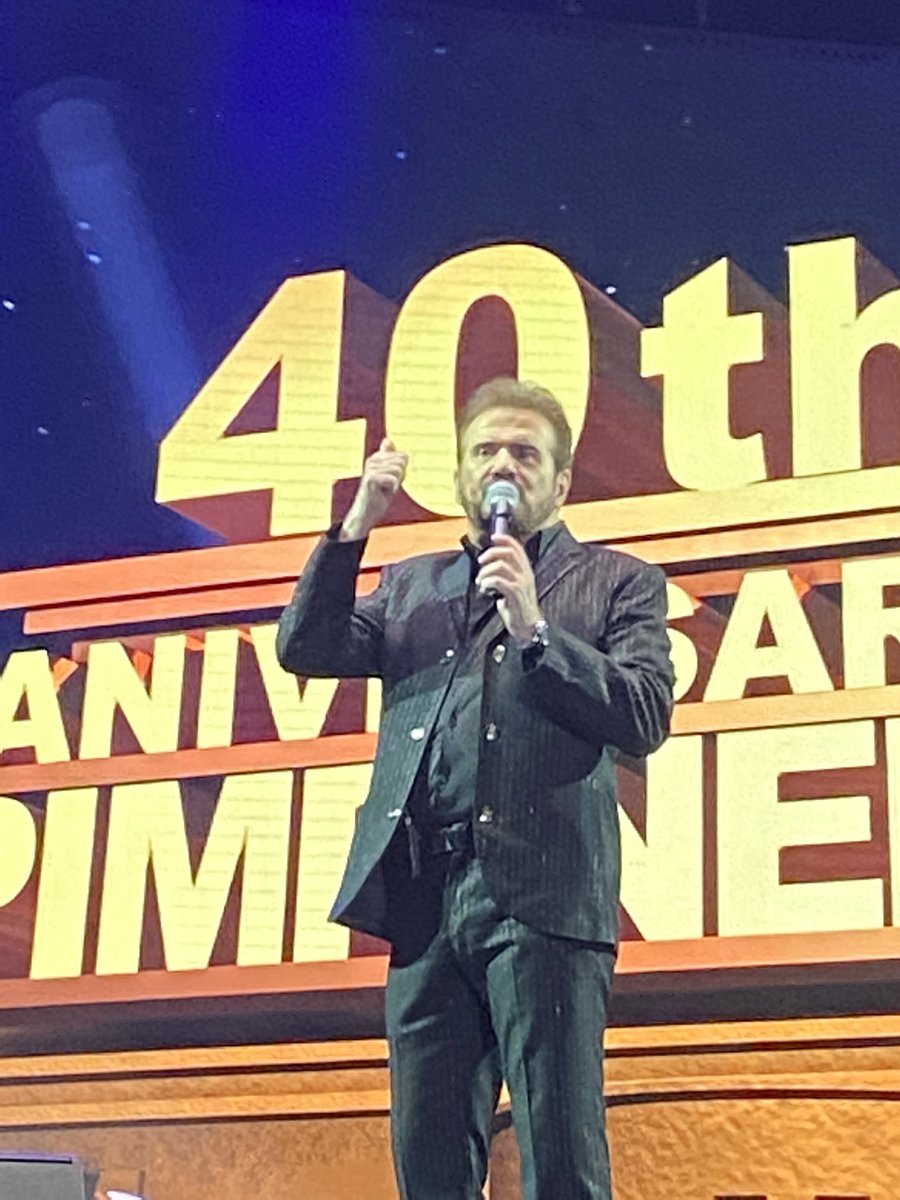 Melyjan123's tweet photo. Regresando a mi ciudad, después del concierto de @PimpinelaNet 
Gracias por tan maravillosa noche que nos regalaron ❤️🇵🇪
#pimpinela #PimpinelaEnLima https://t.co/Um3pYxlrUF