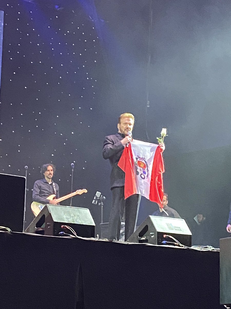 Melyjan123's tweet photo. Regresando a mi ciudad, después del concierto de @PimpinelaNet 
Gracias por tan maravillosa noche que nos regalaron ❤️🇵🇪
#pimpinela #PimpinelaEnLima https://t.co/Um3pYxlrUF