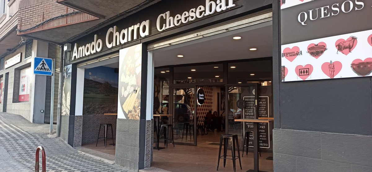 AmadoCharra's tweet photo. Los domingos por la tarde son de café, cocktails y amigos... 

¿Te vienes? 

Los domingos abrimos de 9:00 a 23:00

#Plasencia #Extremadura #Valledeljerte #specialtycoffee #coffeelovers #cafedeespecialidad 
#cocteles #cocteleria https://t.co/m5IUxekgCd