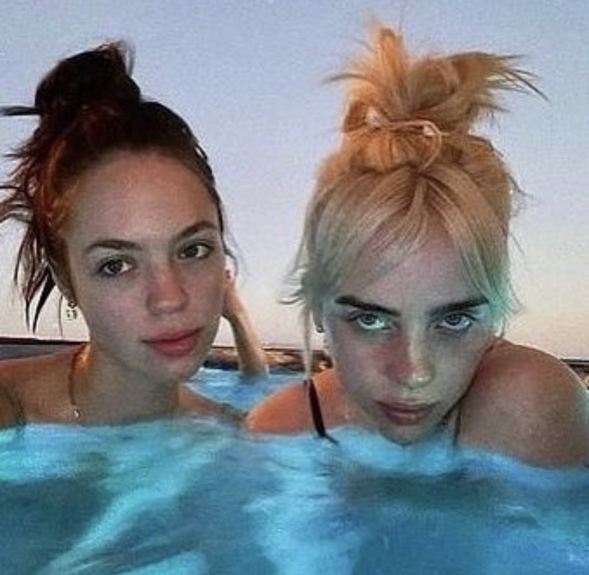 billiessimp's tweet photo. billie and claudia together>>> https://t.co/S3zJ0AZ3aj