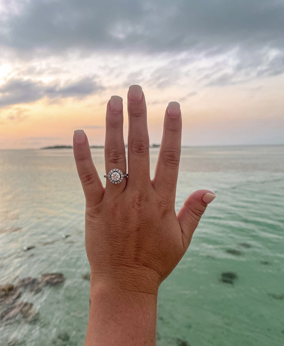 Annieflaherty_'s tweet photo. The Sunday scaries are starting a little earlier than usual! 

Back to reality tomorrow after an amazing week in the beautiful Bahamas, where my best friend asked me to marry him!💖💍 https://t.co/qqHwJ9Bk0u
