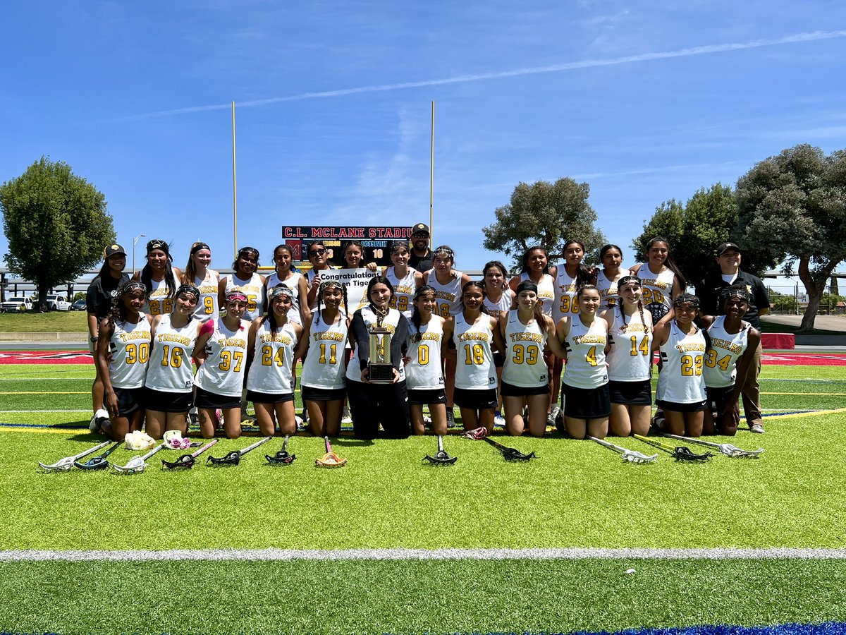 ehs__lacrosse's tweet photo. SAY HELLO TO YOUR NEW VALLEY CHAMPIONS!!!

Edison 13 - 10 Roosevelt https://t.co/tfM9iBkq0H